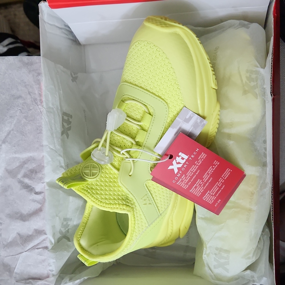 XTI Sport Yellow Vegan Sneakers – Size 38 / US 7.5, NWT in Box